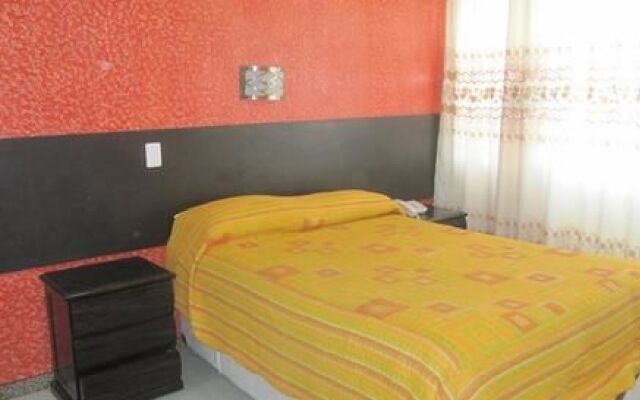 Hostal Karamolle