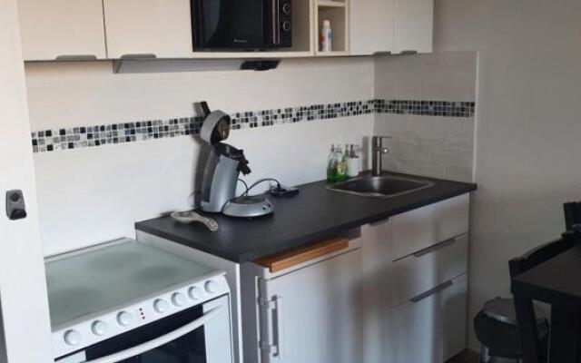 Joli Studio, la Grande Pyramide, Parking