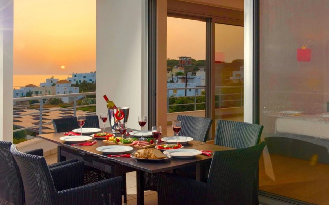 Pool Villa Stella Crete 500m From sea
