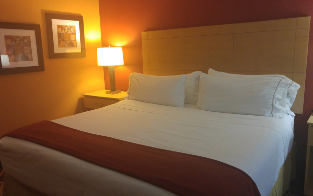 Holiday Inn Express Cortland by IHG