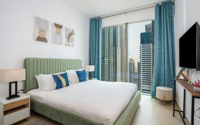 HomesGetaway- 1BR Apt in Marina Gate1