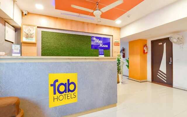 Fabhotel Blue Moon I