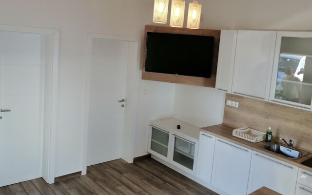 House Anica