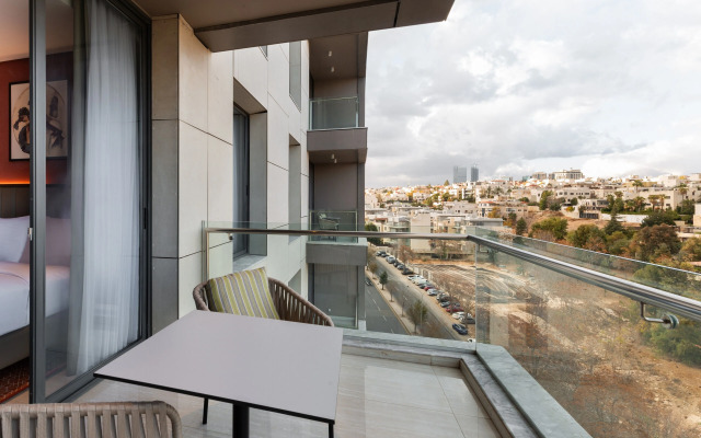 Doubletree By Hilton Amman Hotel & Residences