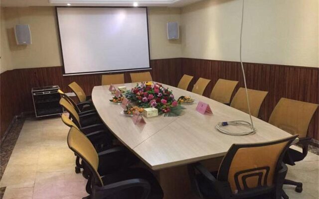 ibis Chongqing Ranjiaba