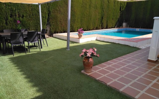 Villa With 4 Bedrooms in Cúllar Vega, With Private Pool, Furnished Ter
