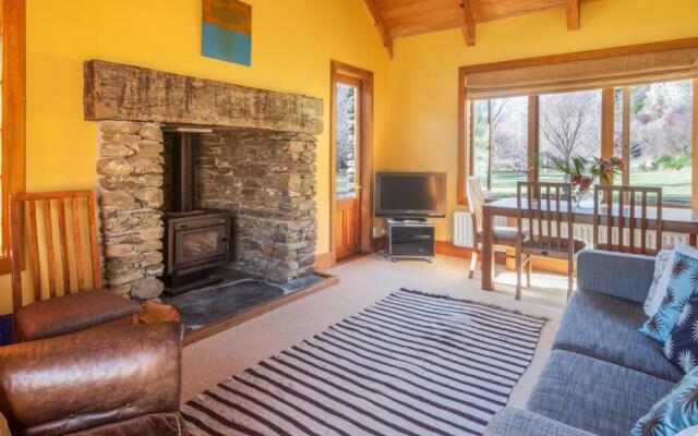 Wharenui Holiday Home by MajorDomo