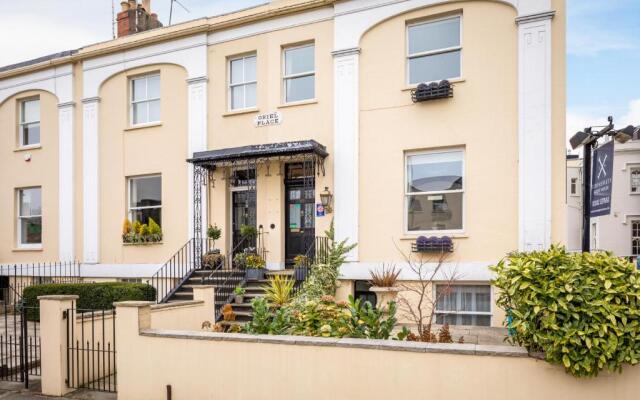 Crossways Guest House Cheltenham