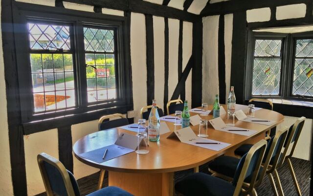 BEST WESTERN PLUS Donnington Manor Hotel