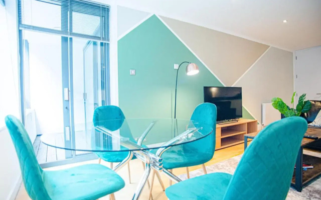 Farringdon Residences By Mysquare