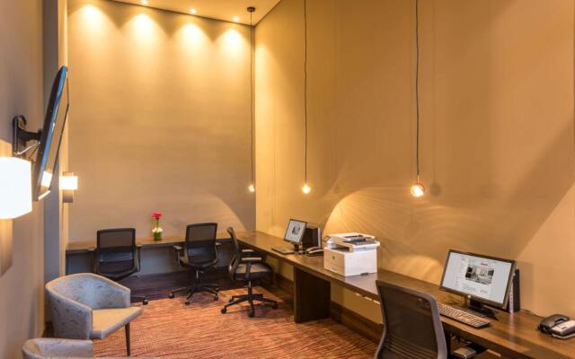 Hilton Garden Inn Bogota Airport