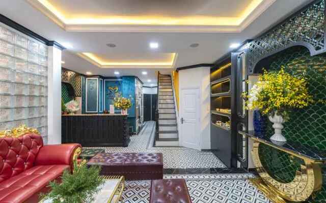 Vy Vy Airport Hotel