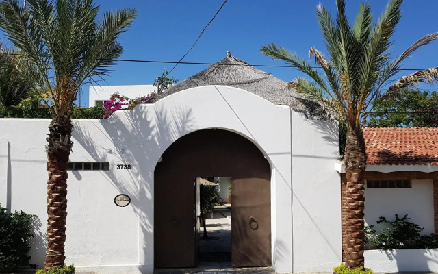 Los Milagros Hotel