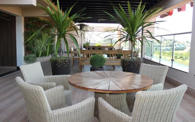 Prado Hotel Business