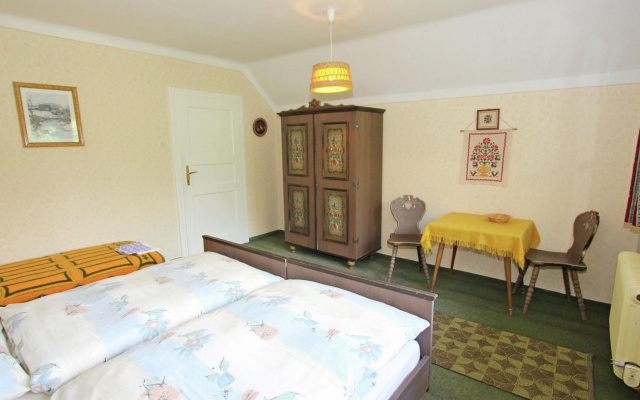 Historic Holiday Home in Gmünd near Cross Country Skiiing