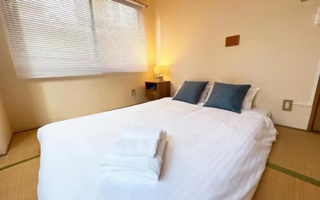 Pine Tree Hotel