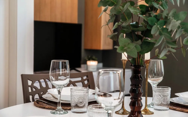 Rafael White Home