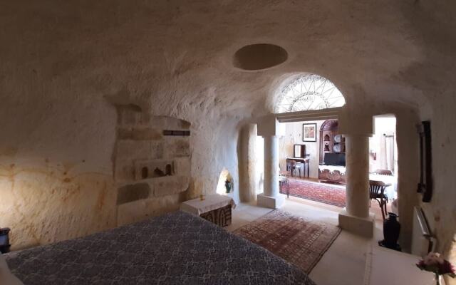 Elkep Evi Cave Hotel