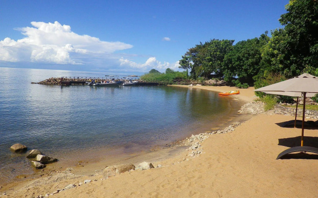 Blue Zebra Island Lodge