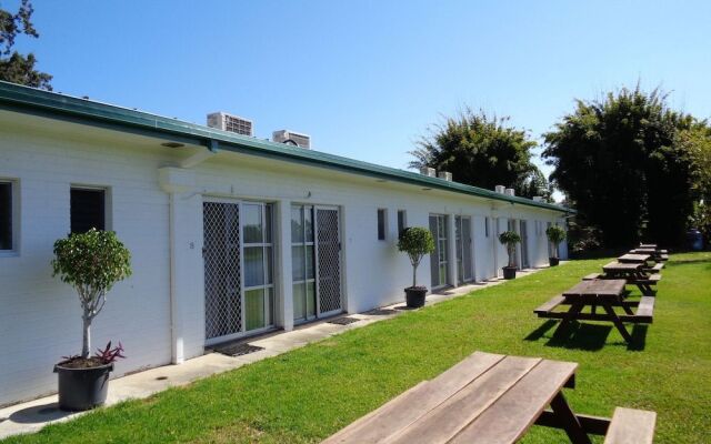 Moon River Motor Inn