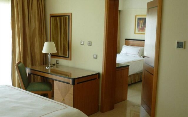 Le Royal Holiday Resort (Aqua Park)