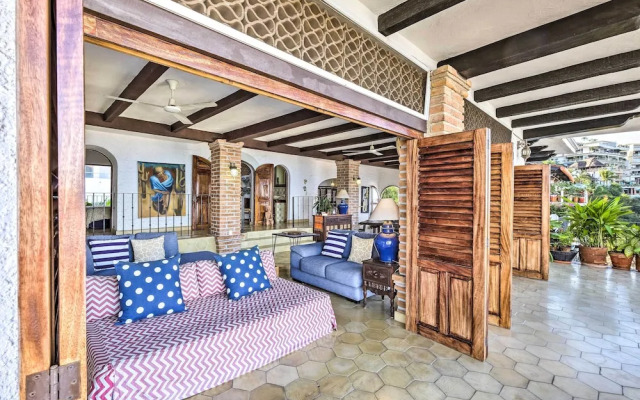 Mid-century Modern Condo w/ Patio & Ocean Views!