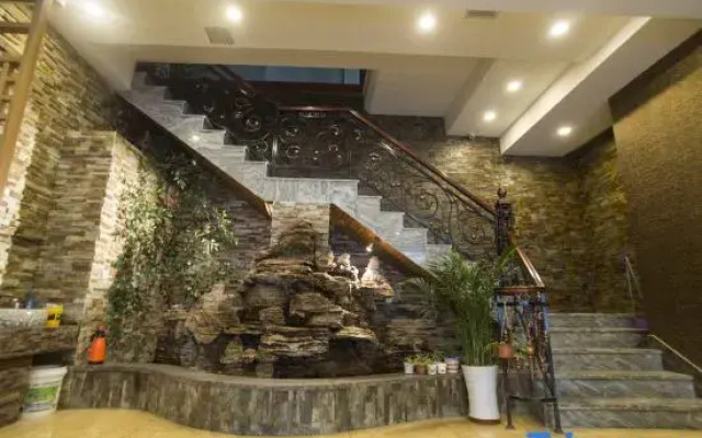 Xinjinjue Hotel