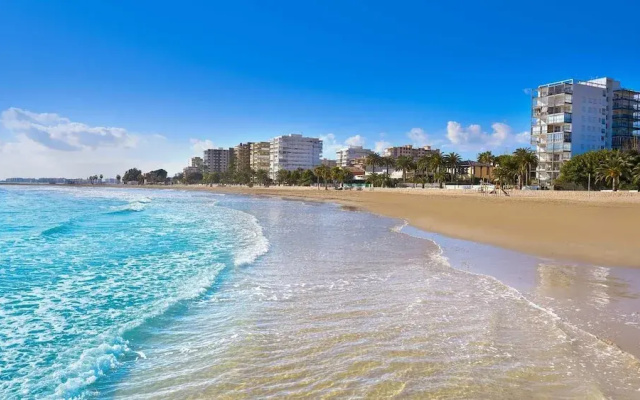 Bonito apartamento en la playa