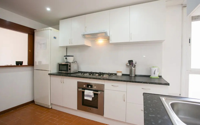 Modern Penthouse Near Sagrada Familia With Terrace