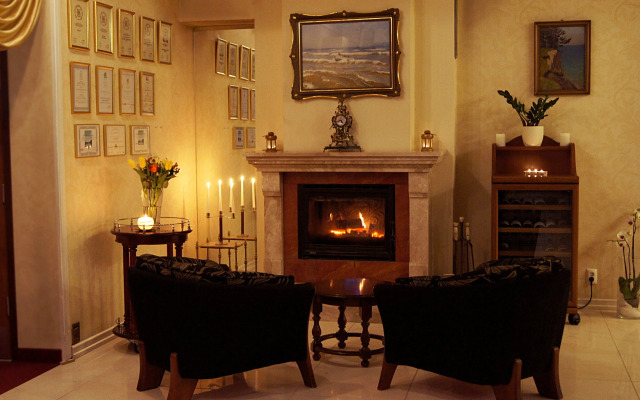 Villa Hoff Wellness & SPA Hotel