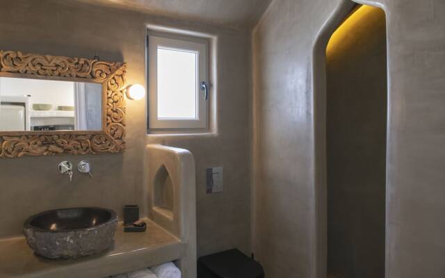 AVAL All Suite