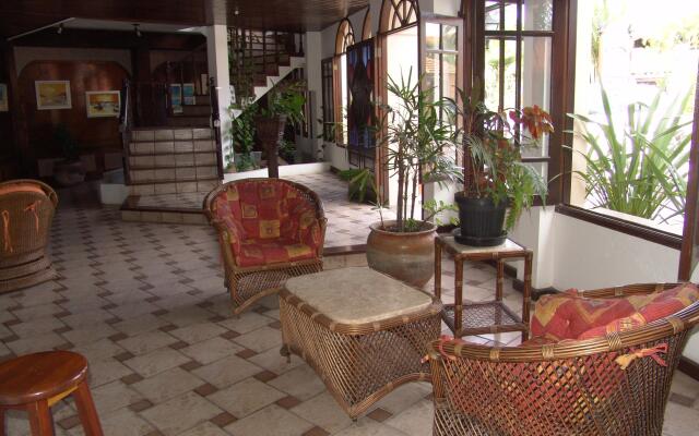 La Alhambra Apart Hotel