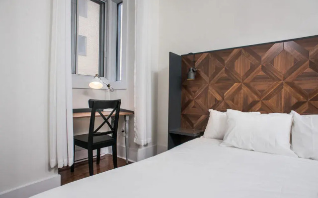 Sleek Studio in Downtown MTL by Sonder
