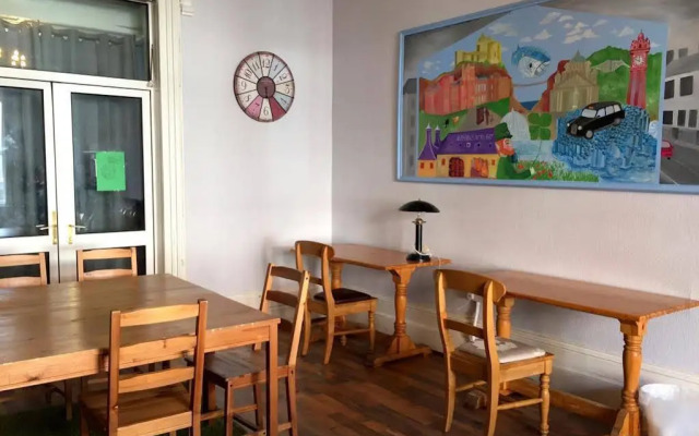 Paddy's Palace Belfast Hostel