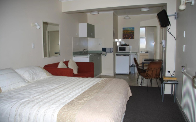 Kuirau Park Motor Lodge – Guest Rooms – Rotorua