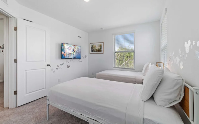 1080 Plantation Lane