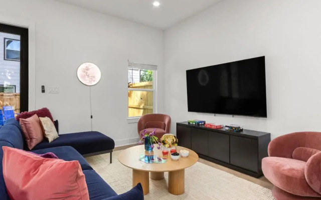 Chic 4BR Getaway Near NRG TMC