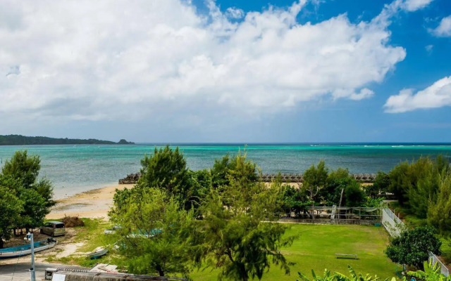 United Resort Ocean Front Onna