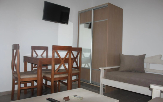 Sunny Suites