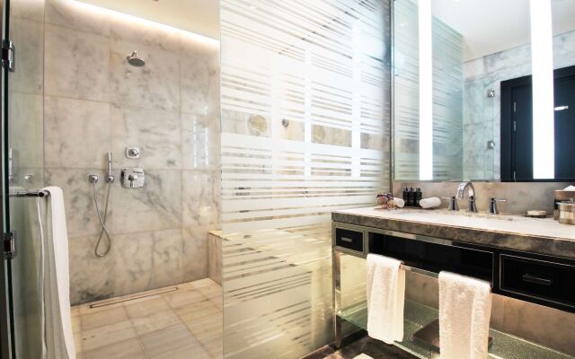 The Hotel Galleria Jeddah, Curio Collection by Hilton