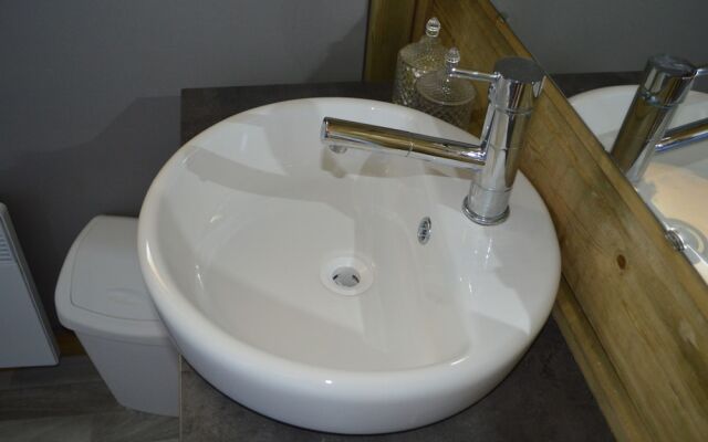 La Fontaine de La Chapiniere B&B