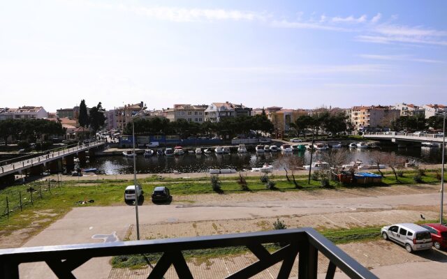 Aybek Ratio Hotel