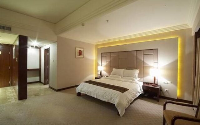 Guangzhou New Phoenix Hotel