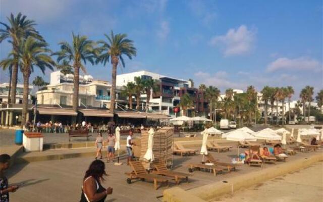 777 Beach Guesthouse