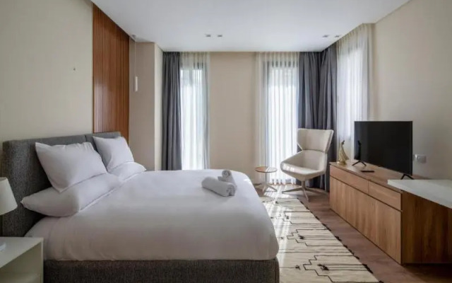 Rivera 2bedroom With Garden Eastown Near Ednc Mall