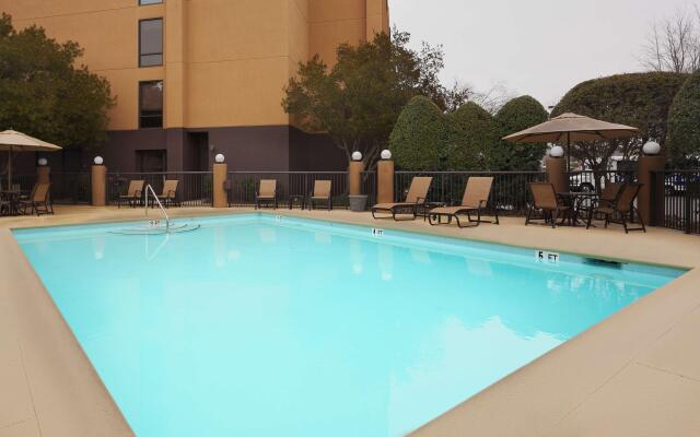 Hampton Inn Charlotte - University Place