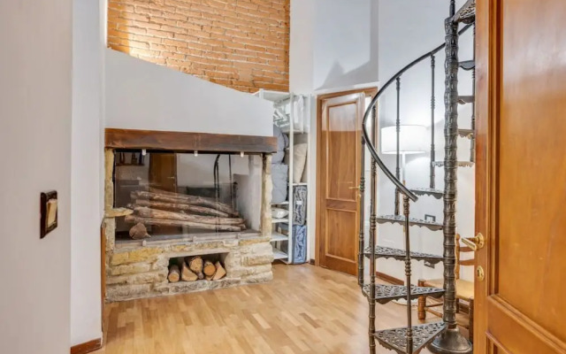 Palazzo Pitti Apartment with Terrace