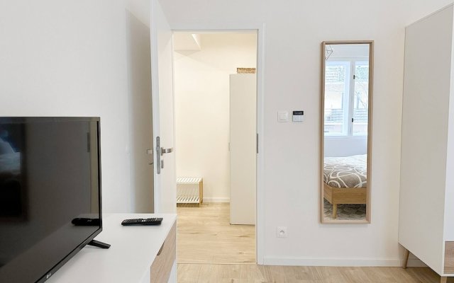 Elegant And Cozy 2kk Apartment