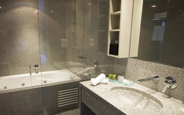 Mantra Melbourne Airport