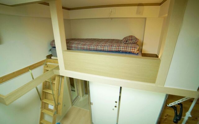 Yolo Guesthouse - Hostel